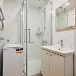 Essetials Apartmets Appartement