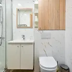 Appartement Essetials Apartmets